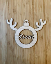 Load image into Gallery viewer, Bauble Heads