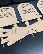 Load image into Gallery viewer, Halloween Garden Decorations