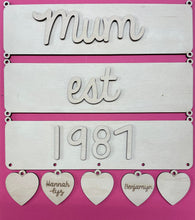 Load image into Gallery viewer, Mothers' Day Hanging Plaques With Hearts