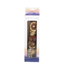 Load image into Gallery viewer, A ritual smudging wand in it's box with Red Jasper stone, rosemary and Palo Santo.
Decorated with dried orange slices and purple flowers, hand tied with an orange thread.

