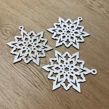 Load image into Gallery viewer, Snowflakes - 3D Bauble Decorations
