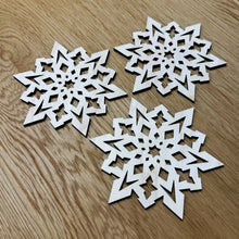 Load image into Gallery viewer, Snowflakes - 3D Bauble Decorations
