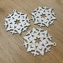 Load image into Gallery viewer, Snowflakes - 3D Bauble Decorations
