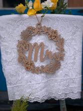 Load image into Gallery viewer, Spring Flower Wedding Newlywed Chair Signs
